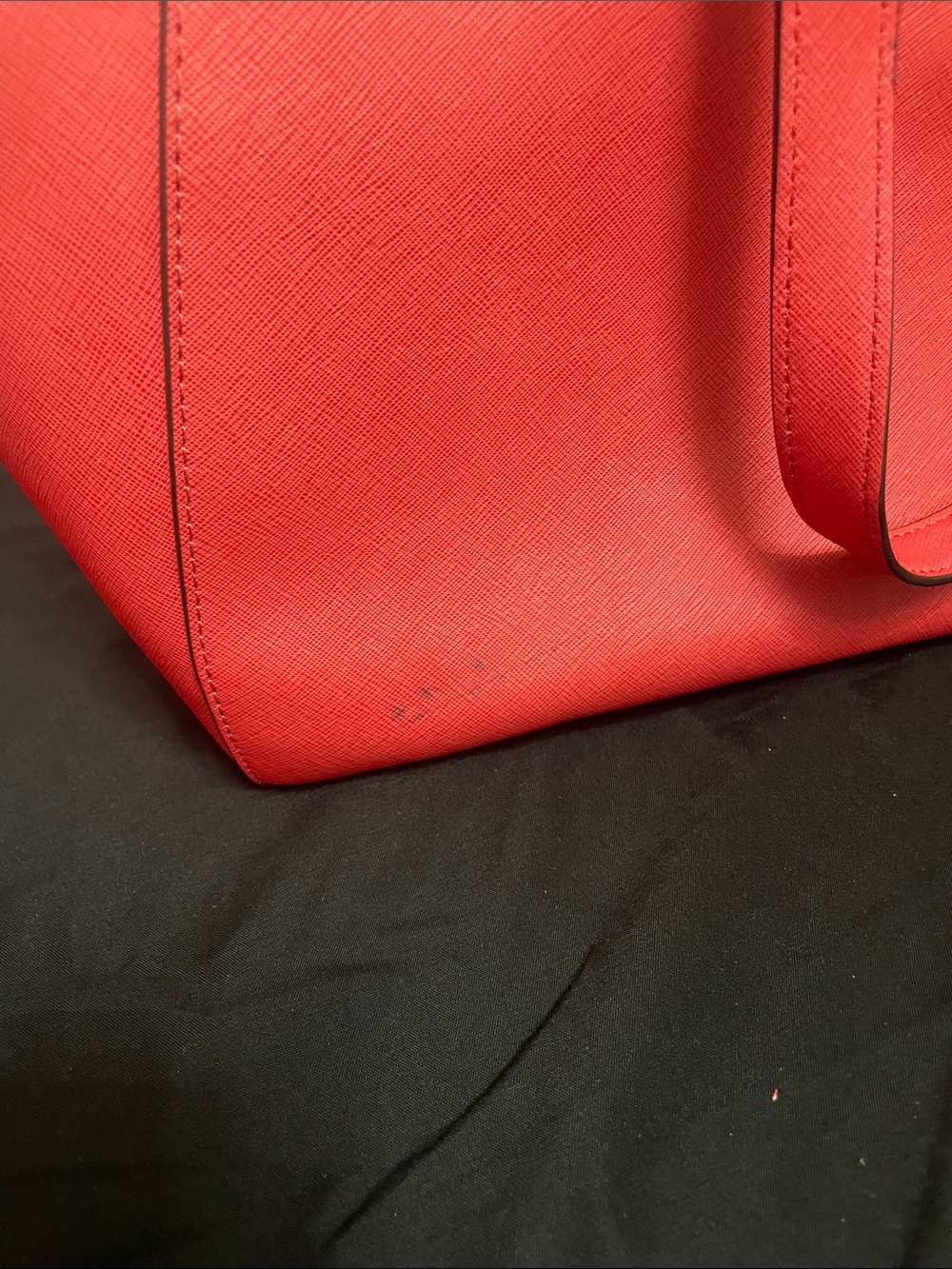 Michael Kors Coral-Red Saffiano Chain-Handle Tote with Wallet - Picture 4 of 8